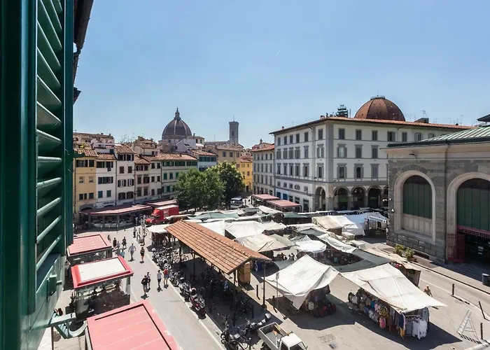 Piazza Del Mercato